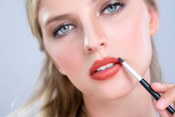 Insider Secrets: Perfecting Your Red Lipstick Look