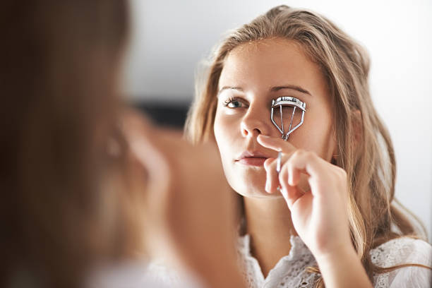 Master the Art of Using an Eyelash Curler for Perfectly Curled Lashes